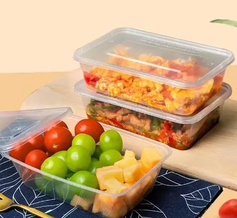 Hộp nhựa thực phẩm trong suốt có nắp kín dùng để bảo quản trái cây và thức ăn